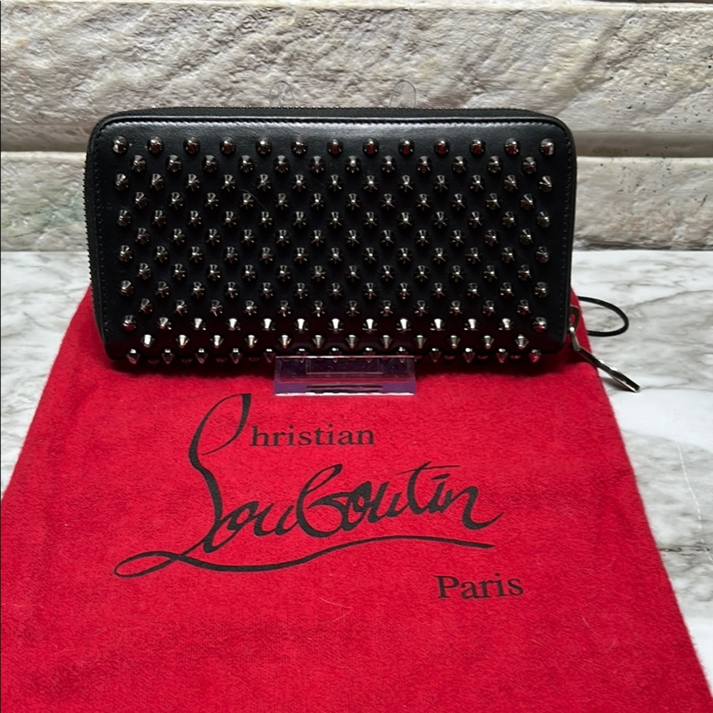 Christian Louboutin Panettone Spikes, Long Wallet Black with Silver Spikes VGUC - Picture 2 of 16